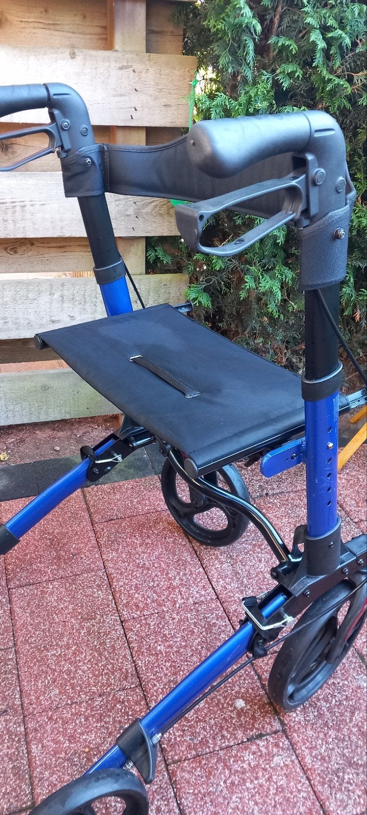 Medipoint rollator lichtgewicht volledig inklapbaar, Diversen, Ophalen, Lichtgewicht, Zo goed als nieuw
