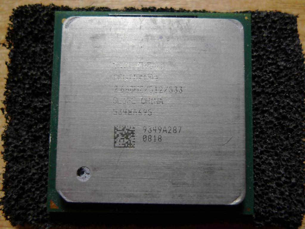 Intel Pentium 4 - 2.66 GHZ515533 SL 6PE Processor, Ophalen of Verzenden, Zo goed als nieuw, 2 tot 3 Ghz