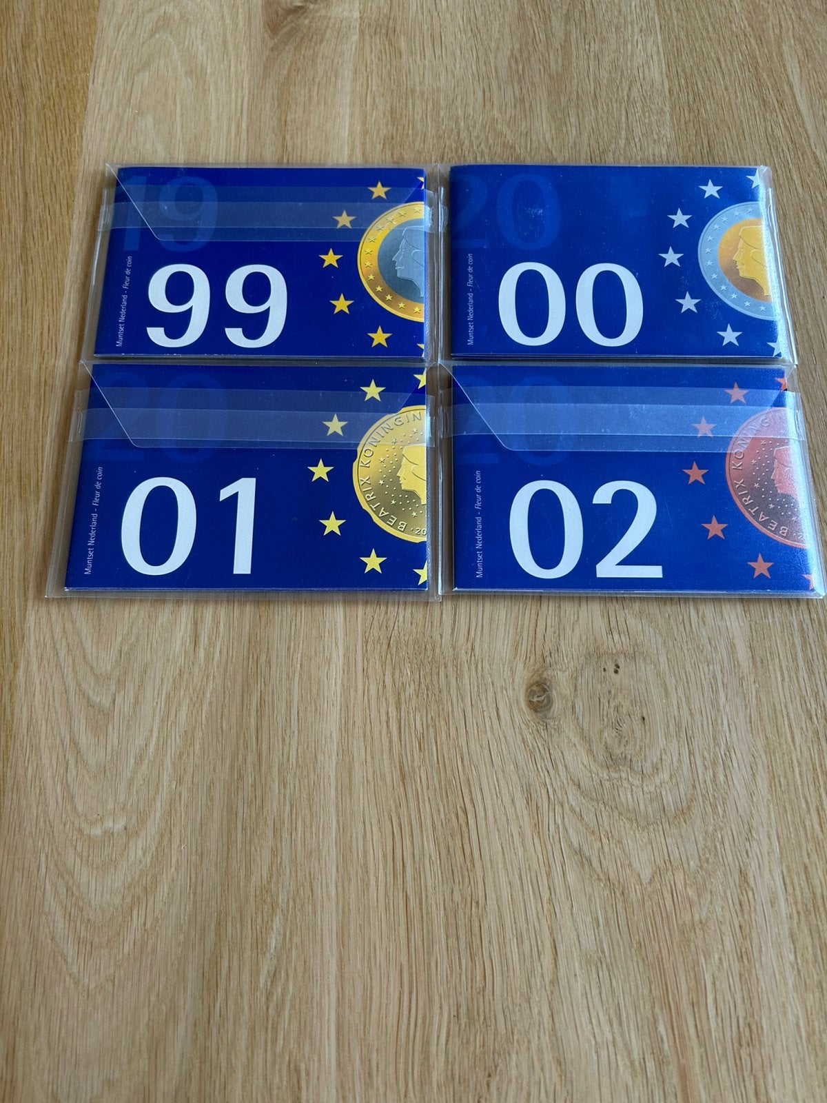 JAARSETS KNM in Boekvorm zonder penning 1999 2000 2001 2002, Ophalen of Verzenden, Koningin Beatrix, Overige waardes