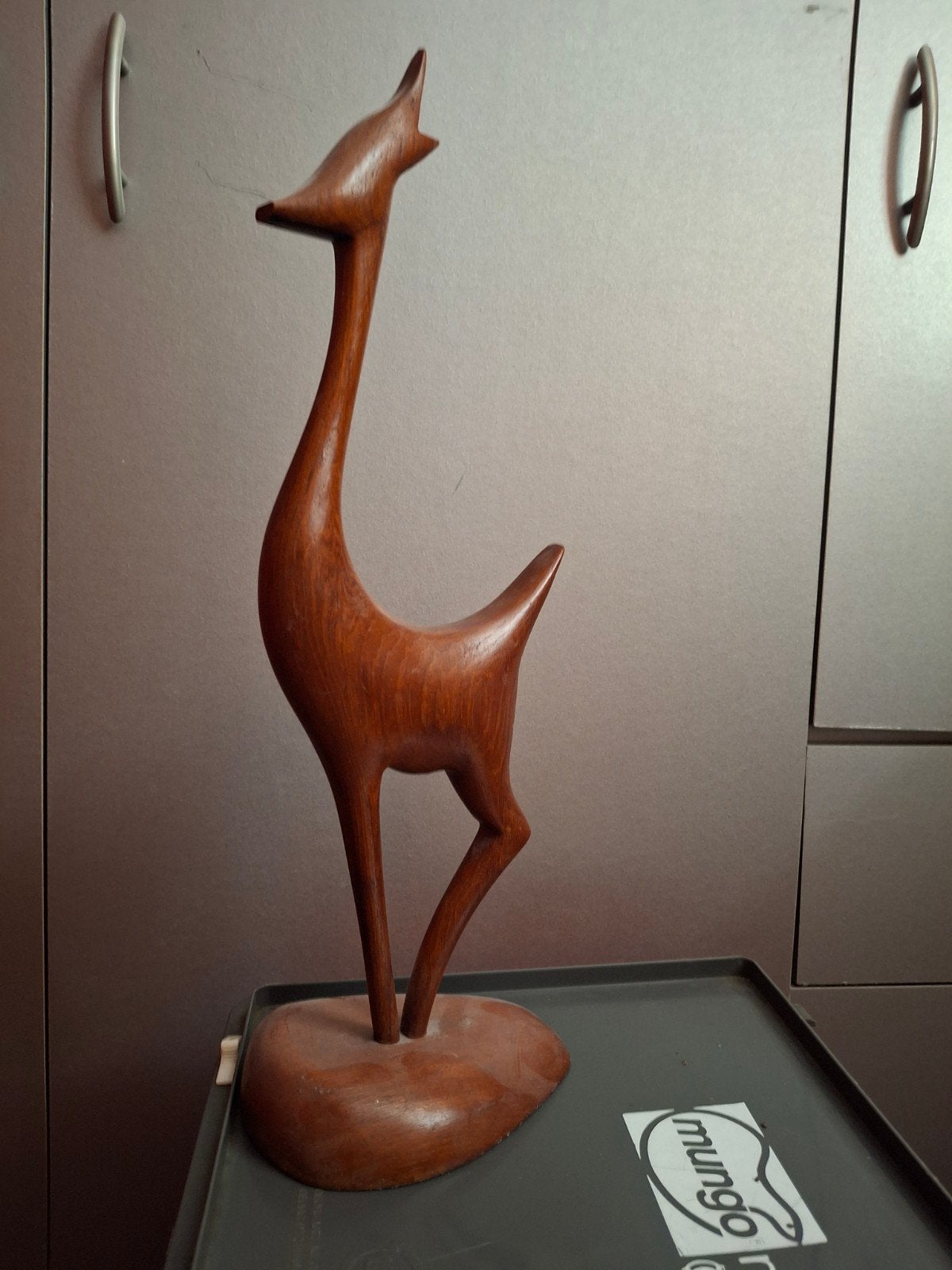 Vintage Houten Hert Beeld - Elegant en Tijdloos, Ophalen, Zoogdier, 20 - 50 cm, Beeld