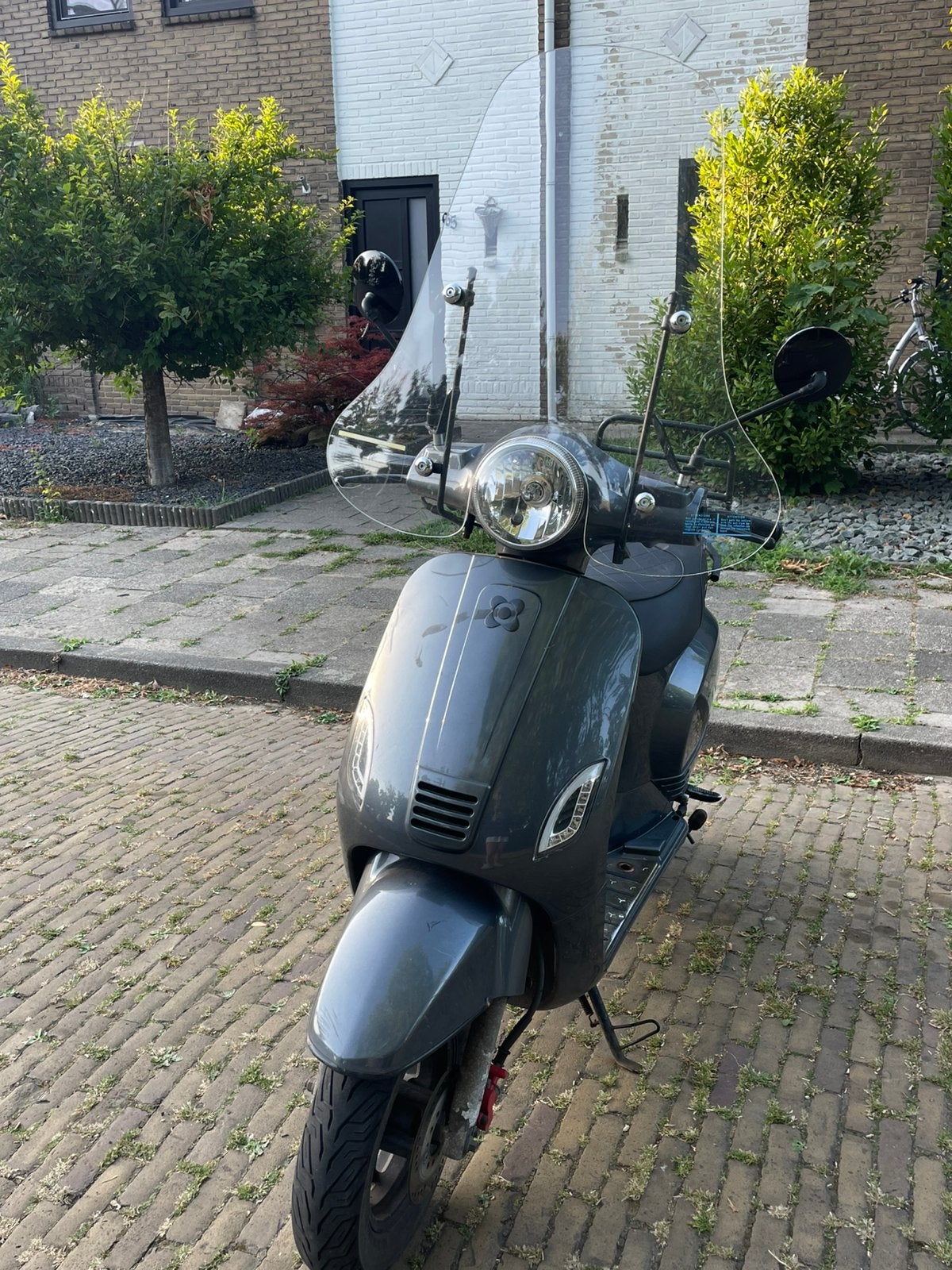 AGM VX50, Ophalen of Verzenden, Zo goed als nieuw, Benzine