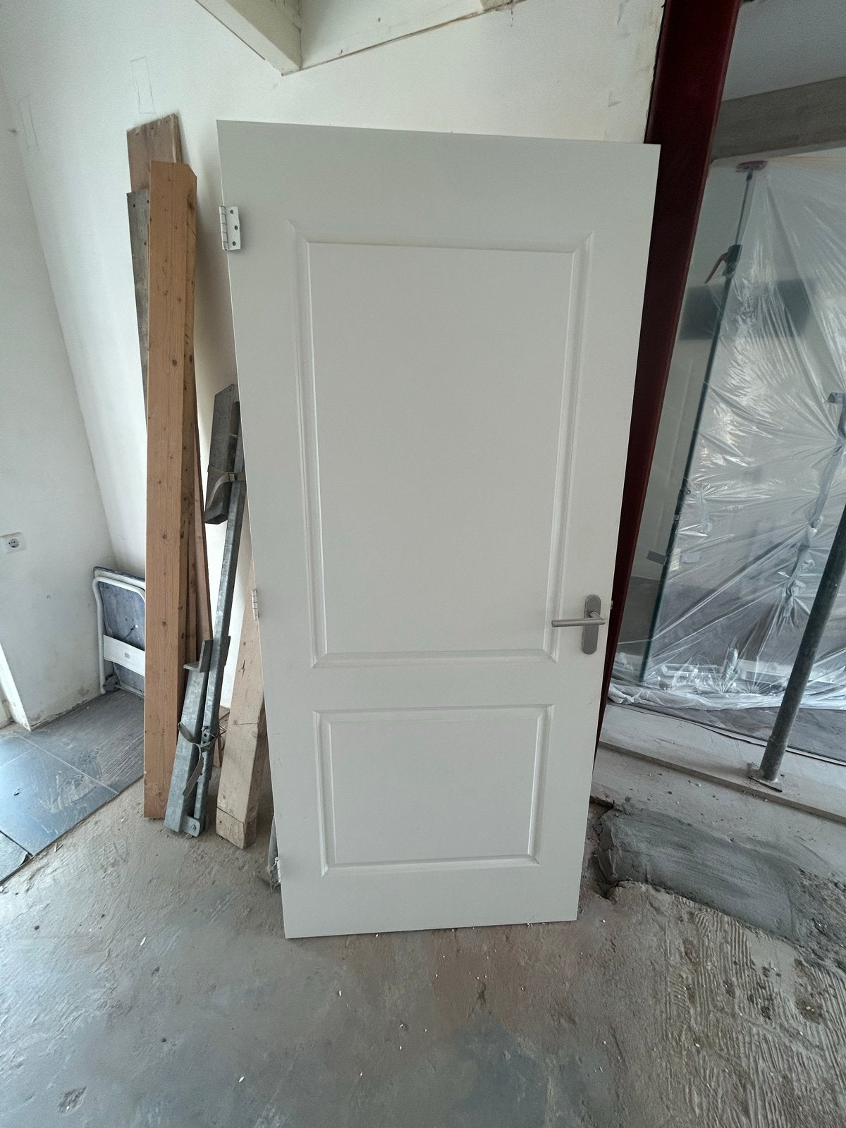 Witte binnendeur met beslag, Doe-het-zelf en Verbouw, Deuren en Horren, Ophalen, 80 tot 100 cm, Binnendeur, Zo goed als nieuw
