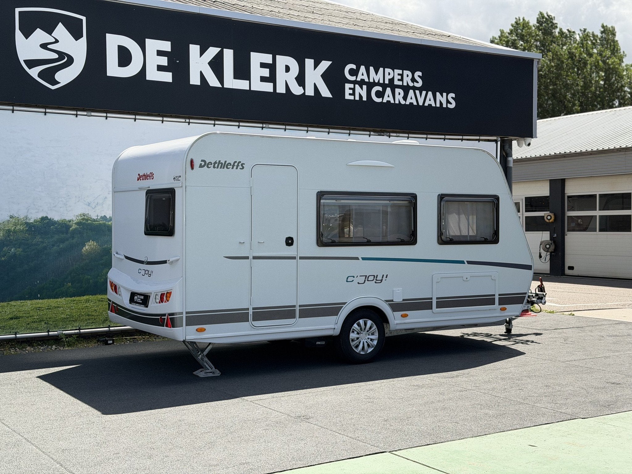Dethleffs C-JOY 420 QSH (bj 2022), Caravans en Kamperen, Caravans, Bedrijf, Info@deklerkcaravans.nl, Haarlemmerstraat 1b
2182 HA  HILLEGOM