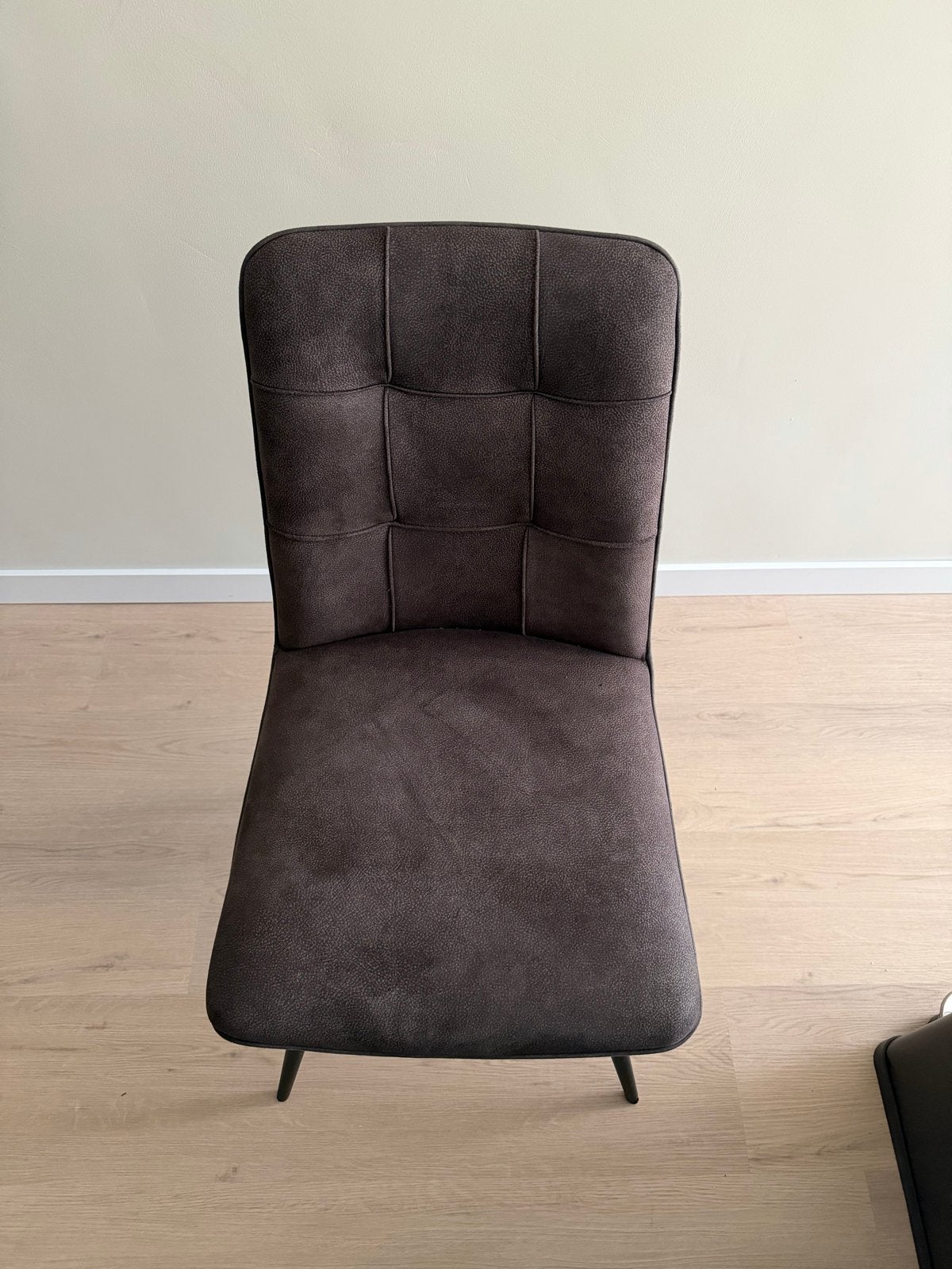 Set van 4 moderne eetkamerstoelen, donkergrijs stof, Huis en Inrichting, Stoelen, Ophalen, Zo goed als nieuw, Vier, Metaal