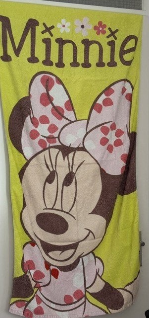 Badhanddoek Minnie 140 x75cm dikke kwaliteit gebruikt & goed, Ophalen of Verzenden, Gebruikt