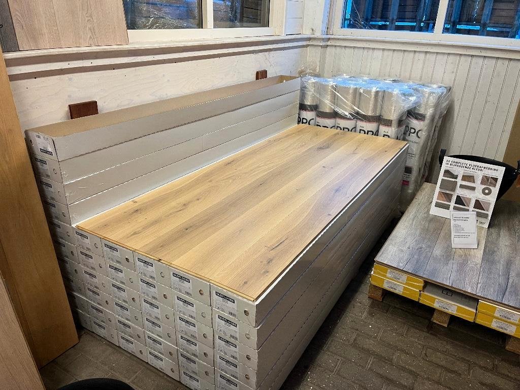 Eiken lamelparket 14x180 invisible gelakt , 2m20 lang, Huis en Inrichting, Stoffering | Vloerbedekking, Ophalen of Verzenden, Nieuw