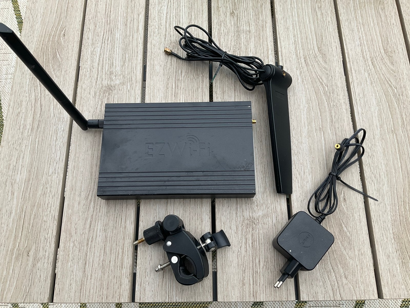EZWIFI draadloze videozender en monitorstandaard, Caravans en Kamperen, Caravan accessoires, Ophalen, Gebruikt