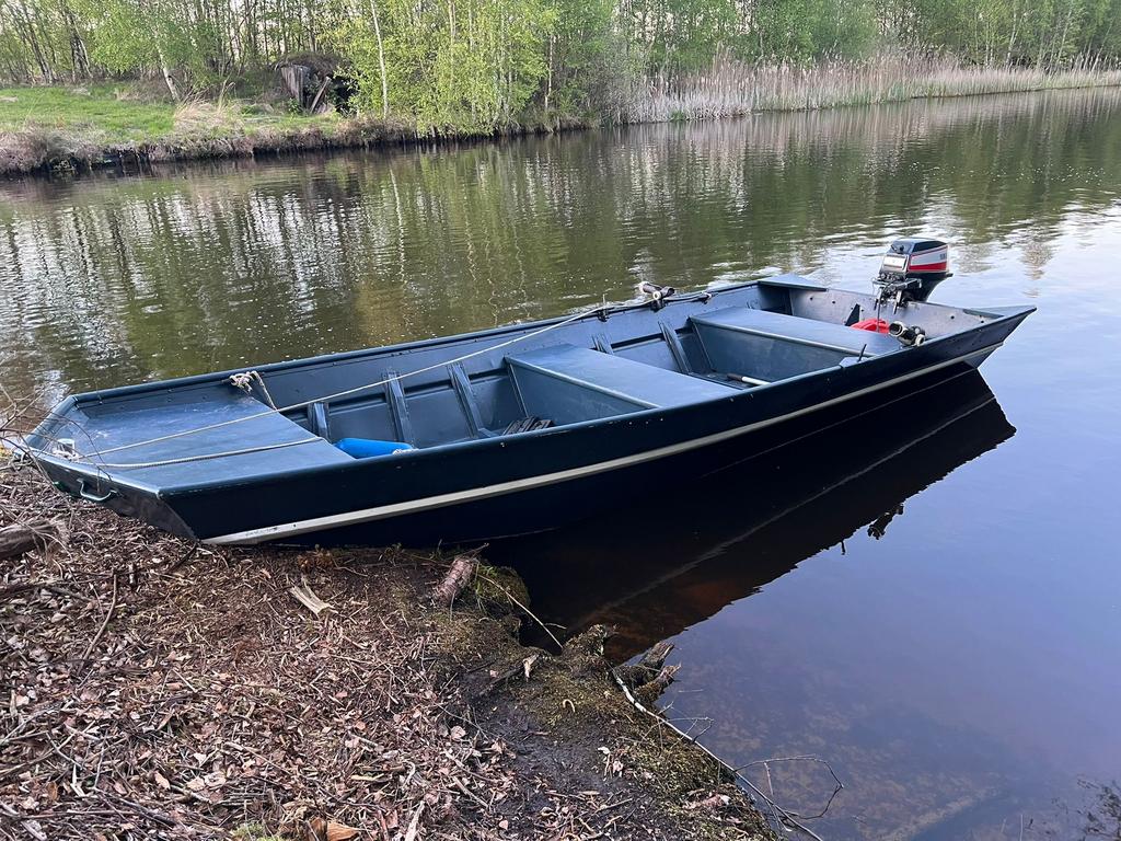 Aluminium platbodem/visboot/tourboot, complete set!, Aluminium, Ophalen of Verzenden, Zo goed als nieuw, Benzine