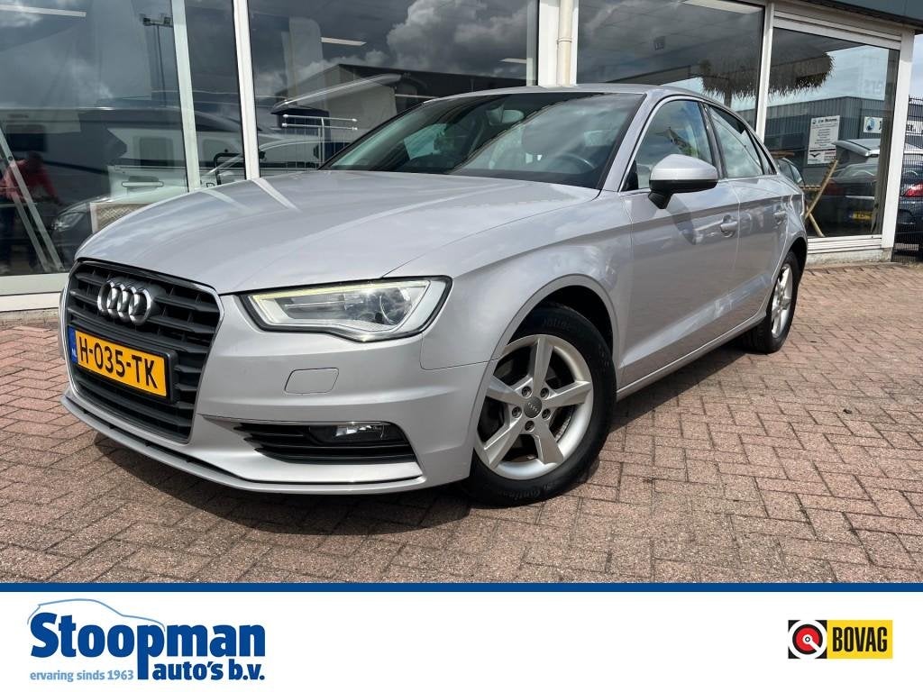 Audi A3 1.4 Attraction ProLine+ AUT. CarPlay Clima Stoelv., Gebruikt, 4 cilinders, Sedan, 57 €/maand