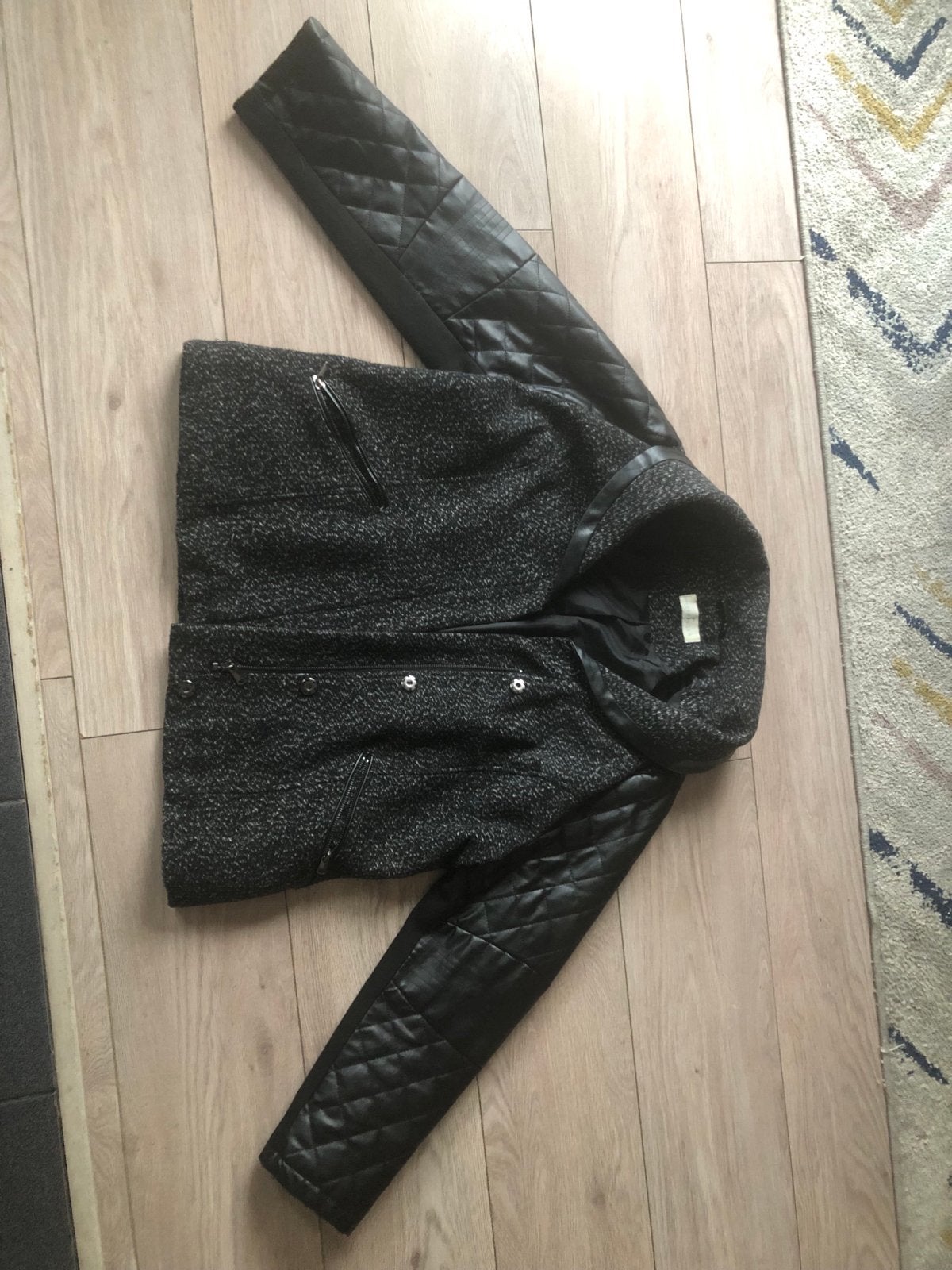 Pfeffinger Jasje Zwart/Grijs met Lederen Details, Ophalen of Verzenden, Zo goed als nieuw, Maat 38/40 (M), Zwart