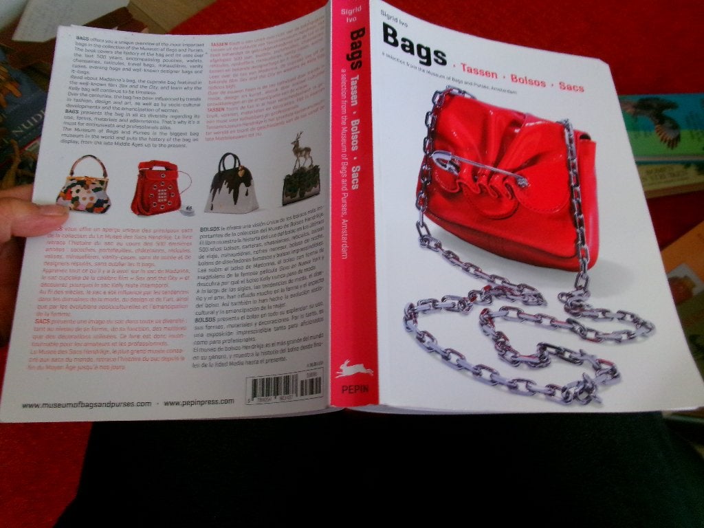 catalogus.... BAGS, Tassen, Bolsos, Sacs, Verzenden, Zo goed als nieuw, Zwart, Handtas