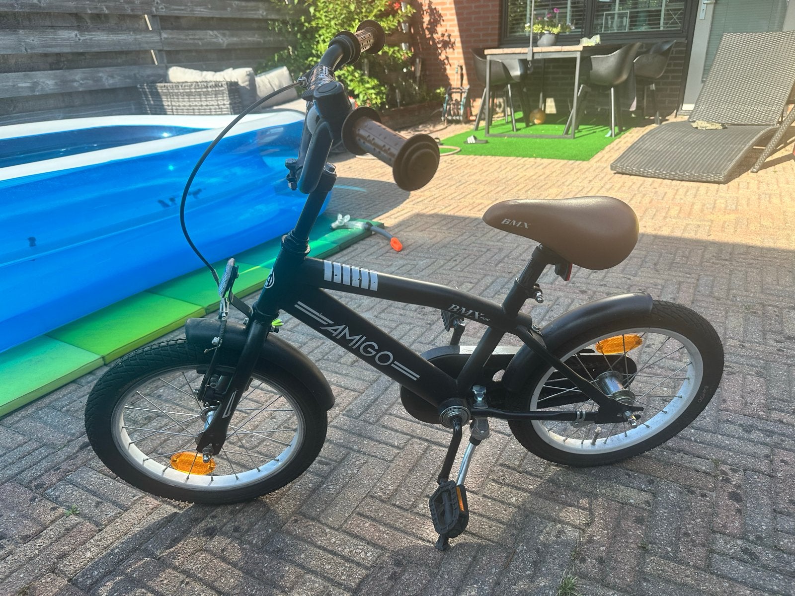 Amigo BMX Fun kinderfiets 16 inch - Zwart, Ophalen, Zo goed als nieuw, Velgrem, 16 tot 20 inch