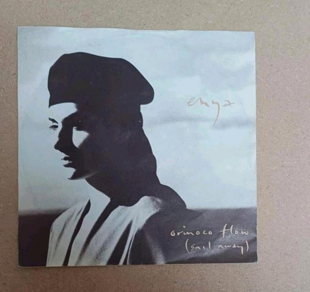 Enya - Gereserveerd, Gebruikt, 7 inch, Ophalen of Verzenden, Pop