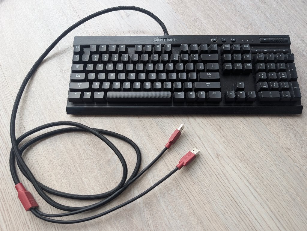 Corsair K70 MK1 Keyboard - Cherry MX Red Switches, Computers en Software, Gebruikt, Ophalen of Verzenden, Qwerty, Hot-swappable
