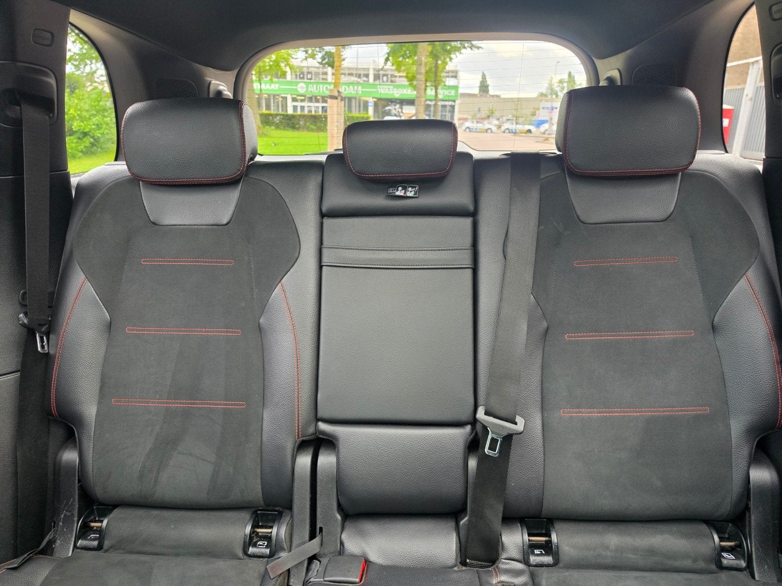 Foto 16 van Mercedes GLB 200 7pers/zits AMG-pakket vol opties!