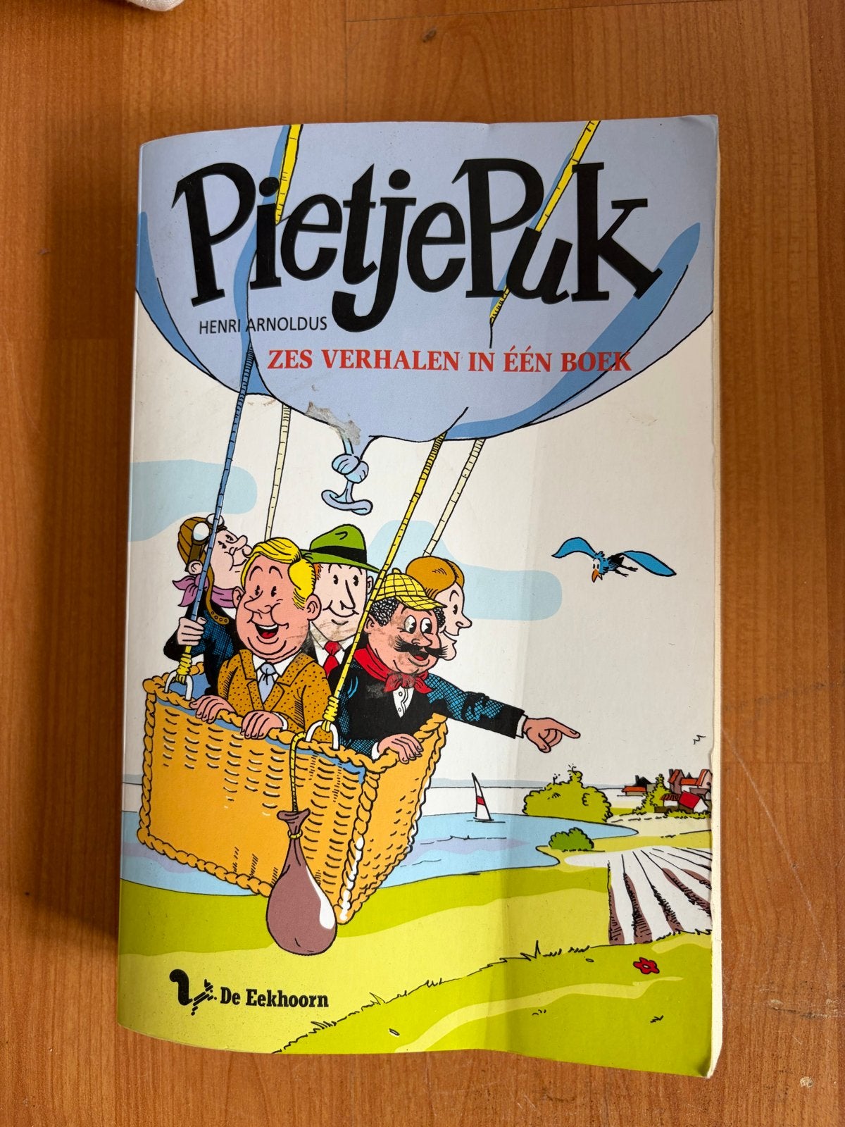 Pietje Puk: Zes Verhalen in Eén Boek - Henri Arnoldus, Boeken, Ophalen of Verzenden, Gelezen, Fictie algemeen