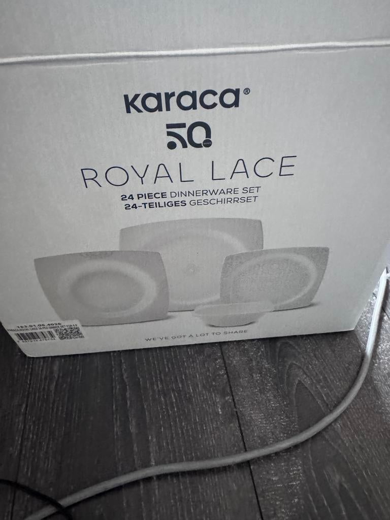 Karaca Royal Lace 24-delig Servies - Nieuw in doos, Ophalen, Overige materialen, Nieuw, Overige stijlen
