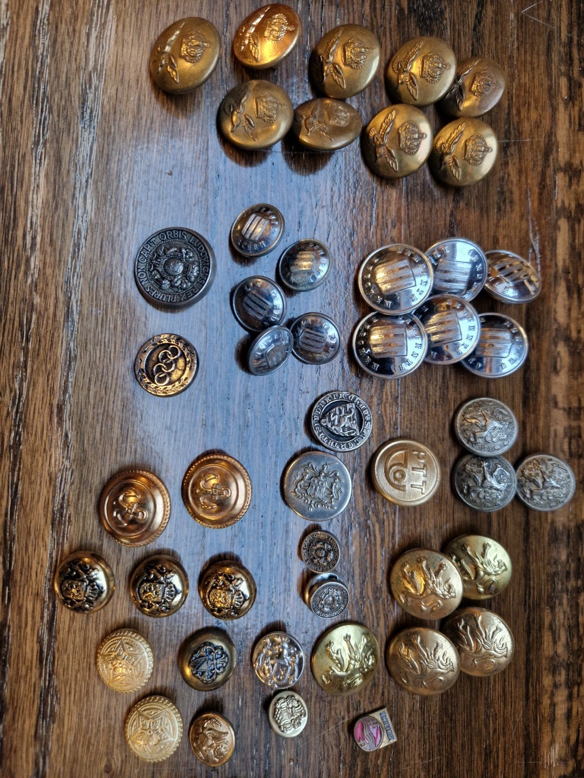 te koop diverse oude knopen, Verzamelen, Militaria | Algemeen, Ophalen, Landmacht, Nederland