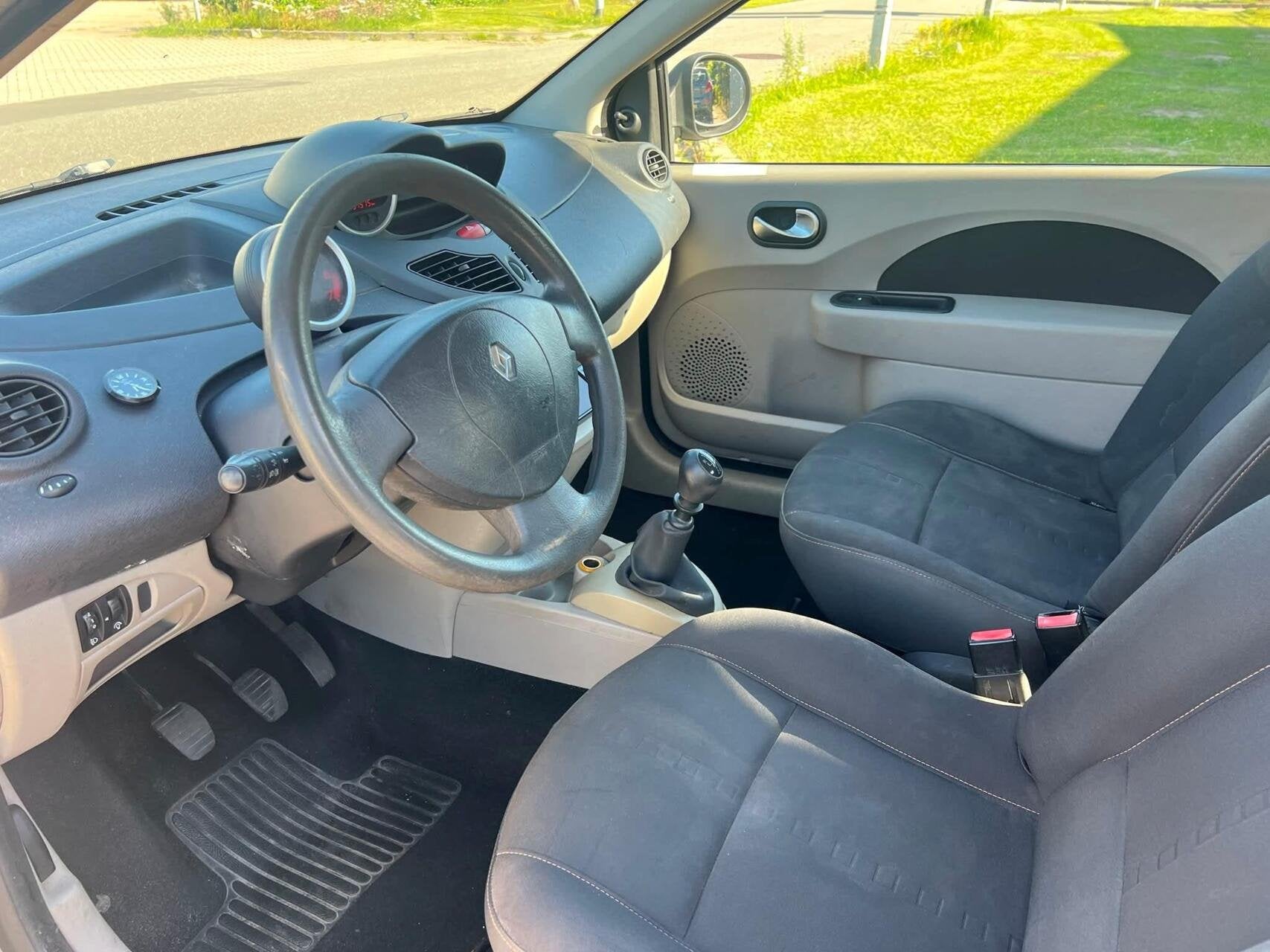 Renault Twingo 1.2-16V Authentique Airco Elektr Ramen, Voorwielaandrijving, Gebruikt, 4 cilinders, 4 stoelen
