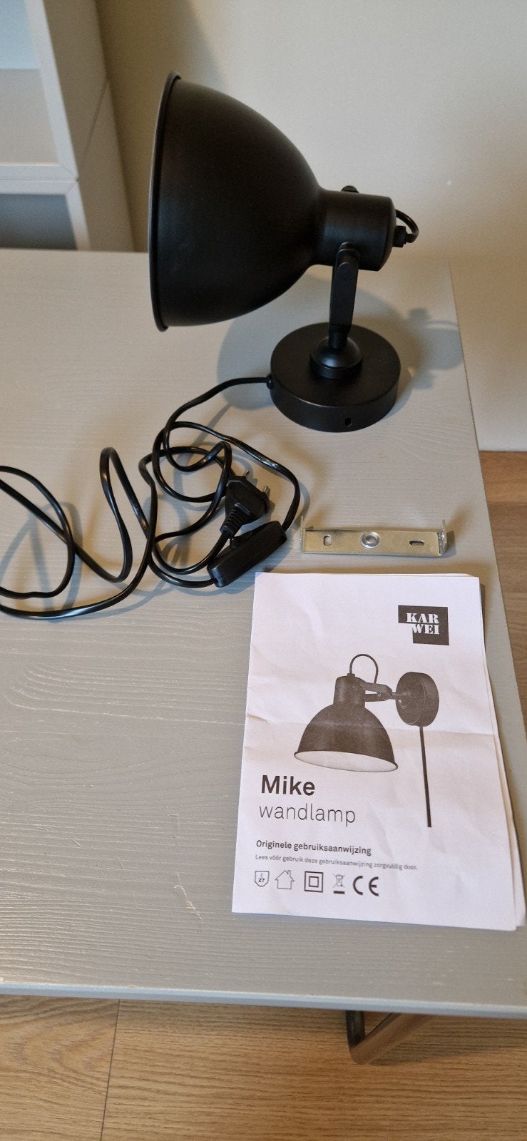 Karwei Mike wandlamp - Zo goed als nieuw, Ophalen, Zwart, Zo goed als nieuw, Metaal