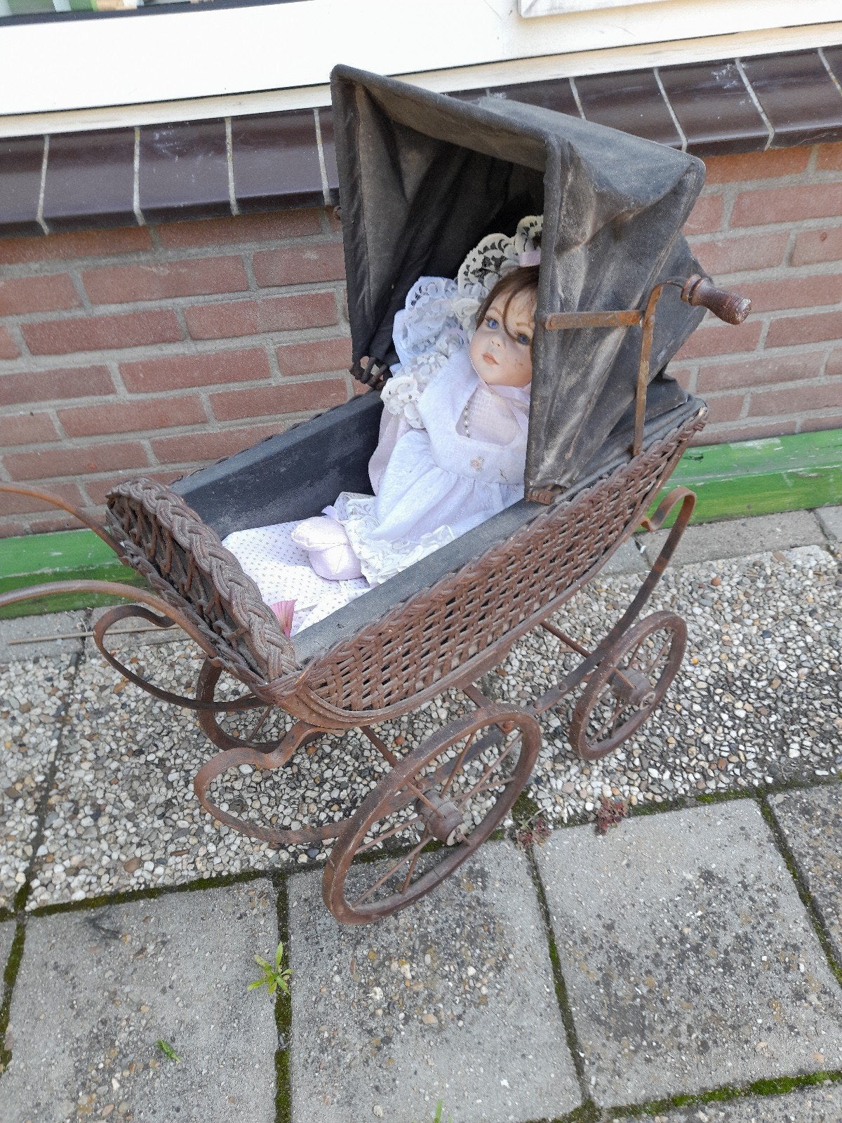 poppen.wagen.met.pop, Ophalen