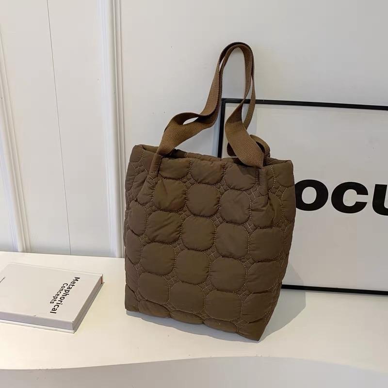 Trendy Bruine Puffer Tote Bag - Nieuw!, Ophalen of Verzenden, Nieuw, Bruin, Schoudertasje