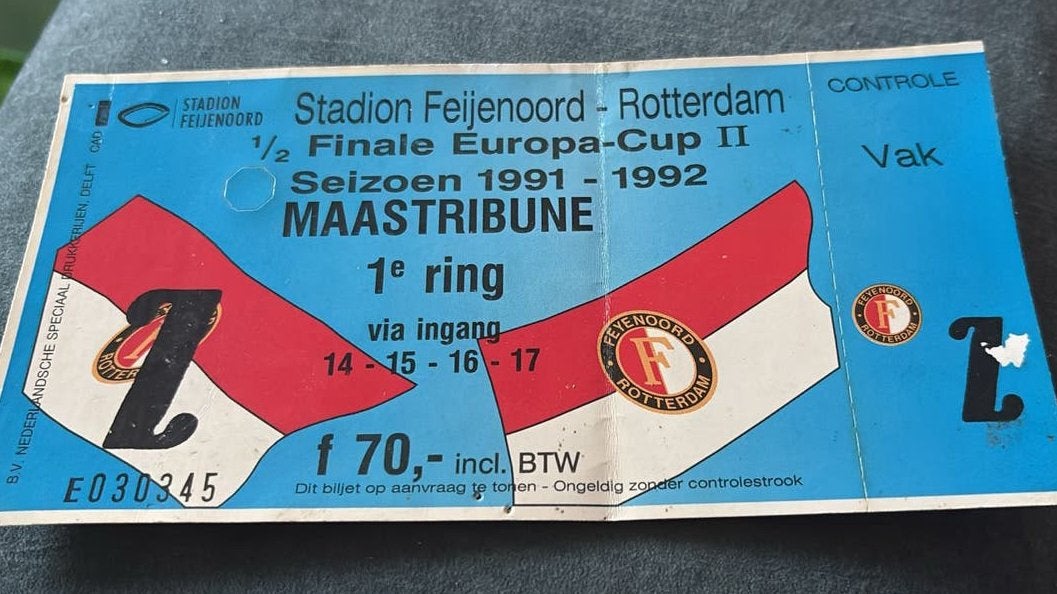 Feyenoord-monaco 15-04-1992 in de kuip - 1/2 finale Uefa-cup, Tickets en Kaartjes, Seizoenskaart, Eén persoon