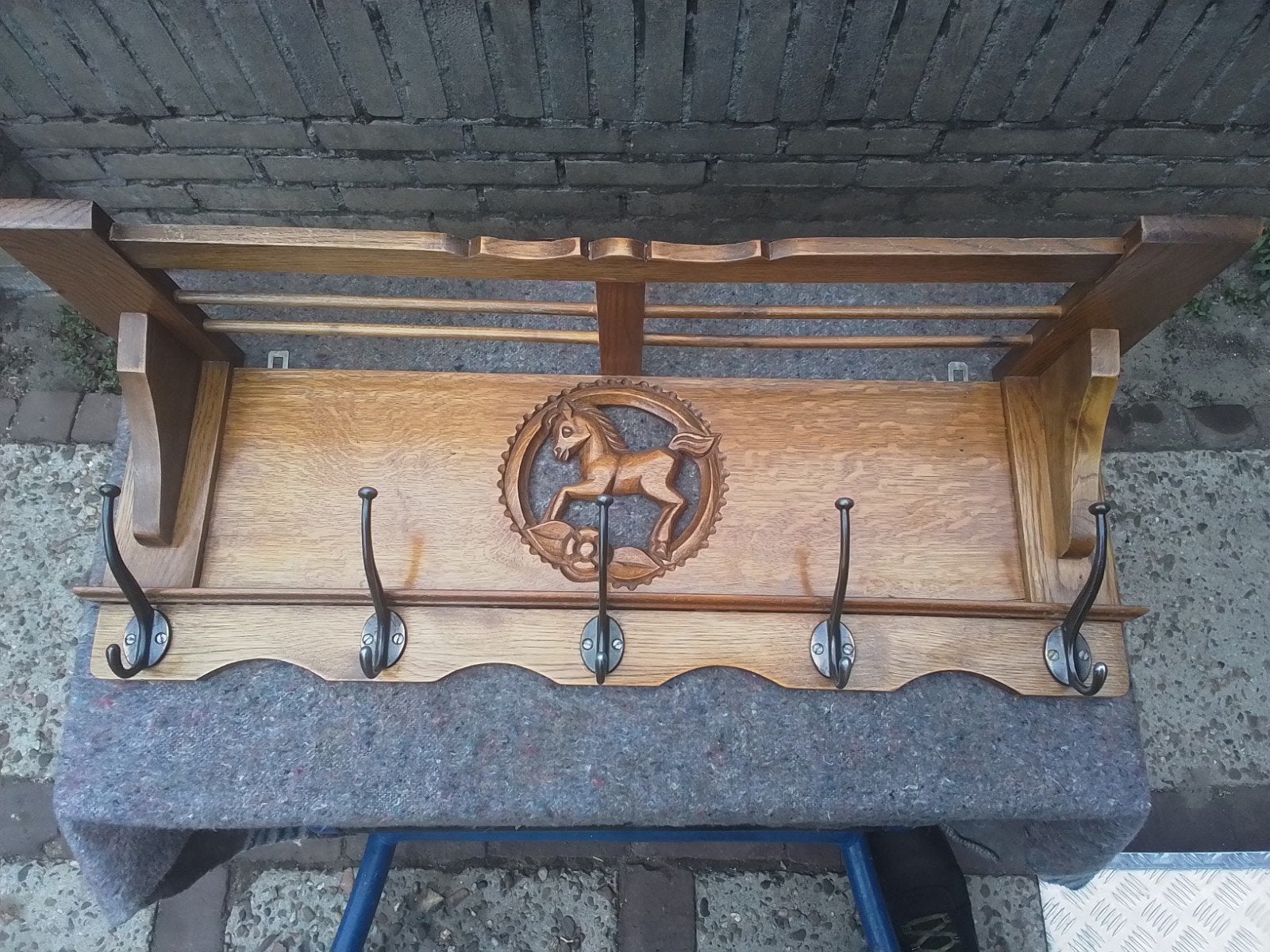 kapstok eiken  met paard antiek, Huis en Inrichting, Wandkapstok, Gebruikt, Ophalen of Verzenden, Minder dan 100 cm
