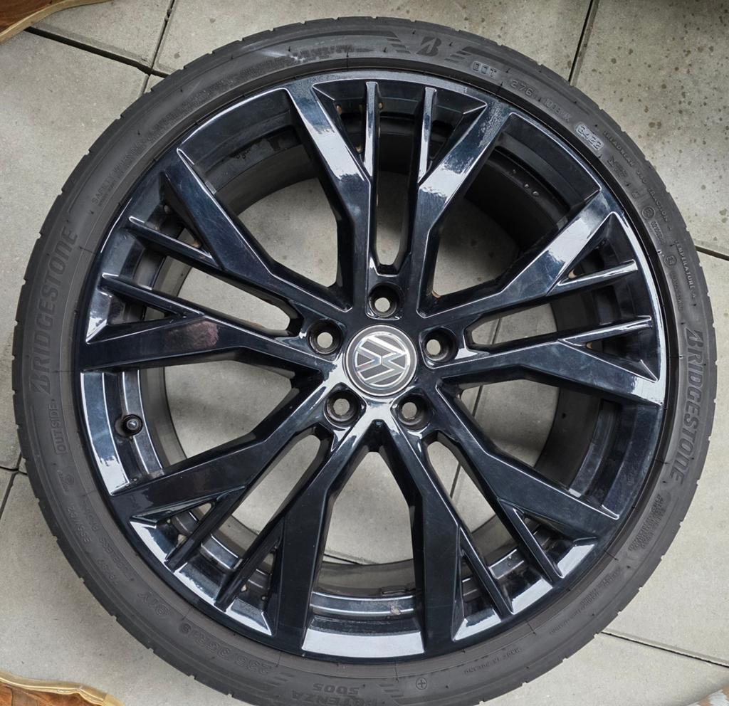 Originele 19 inch santiago velgen, Auto-onderdelen, Gebruikt, Banden en Velgen, 235 mm, Personenwagen