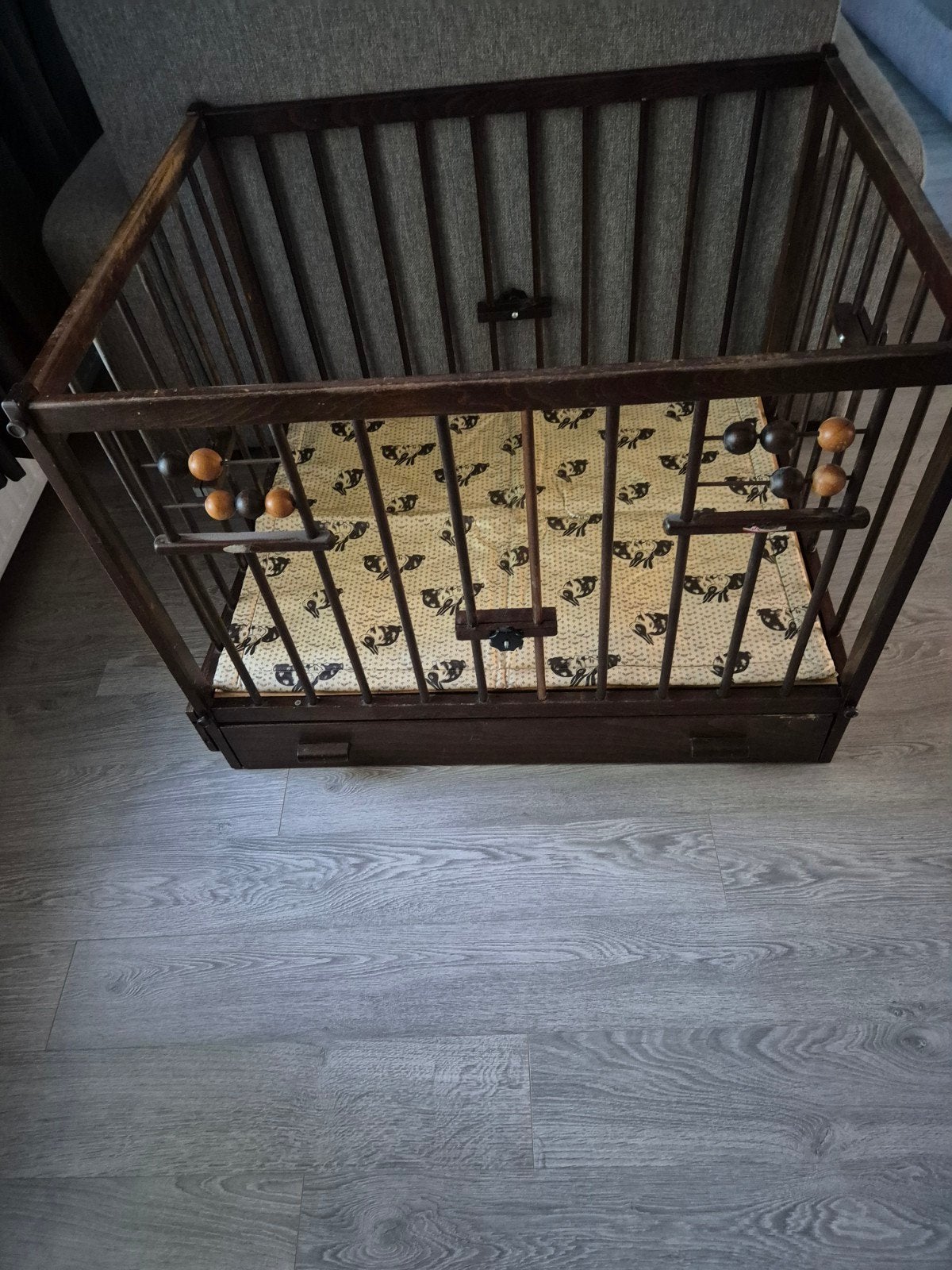 Houten box met boxkleed - konijnenprint, Ophalen, Gebruikt, Vierkant, In hoogte verstelbaar