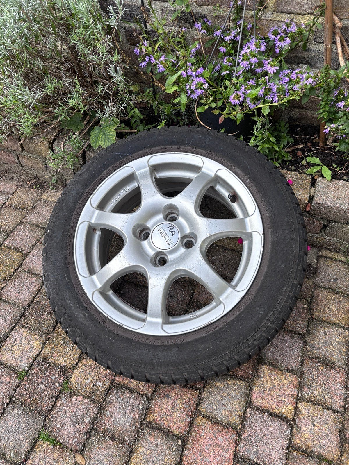 Winterbanden met velgen voor Toyota Yaris (2014), Ophalen, Gebruikt