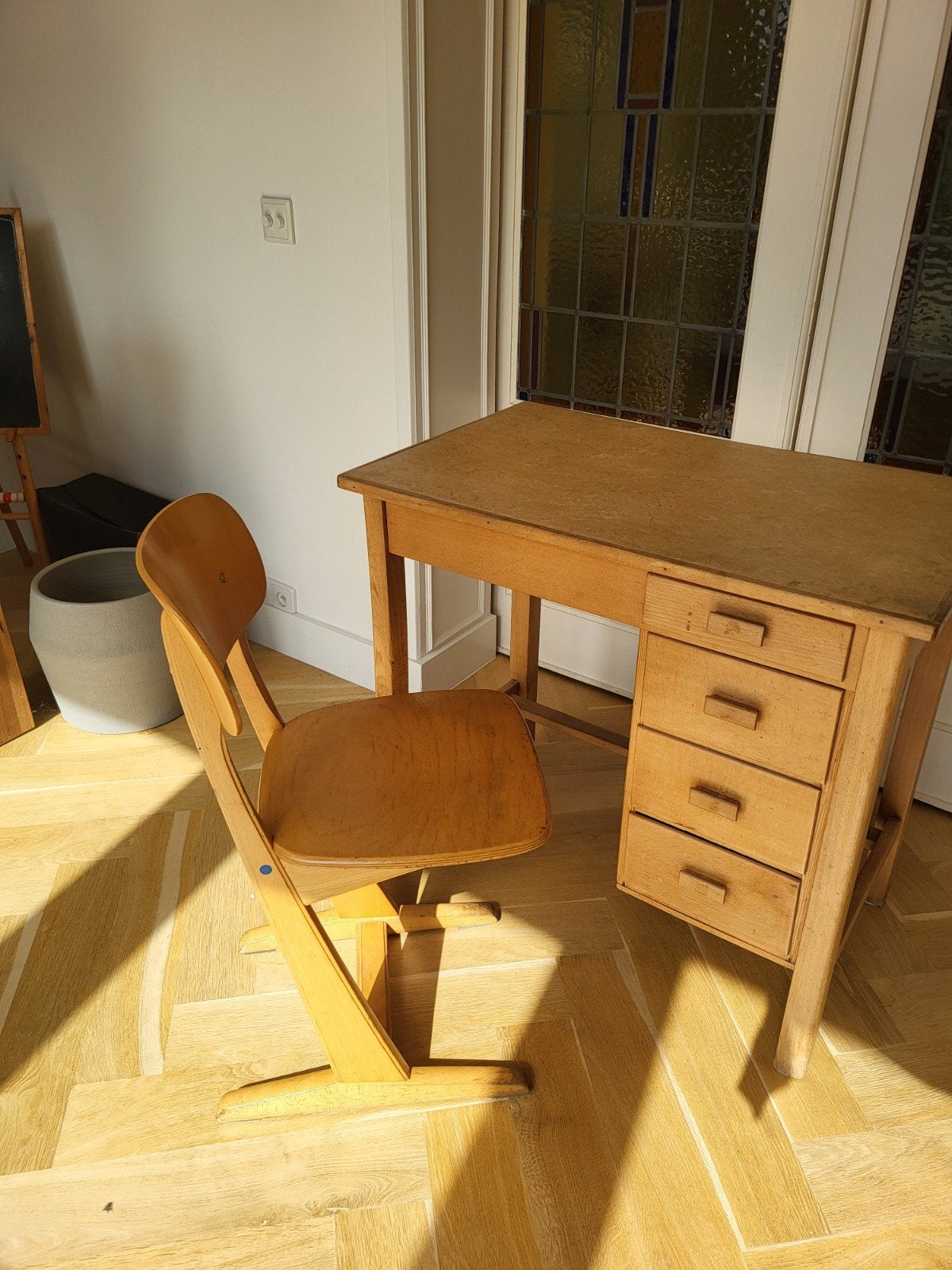 Vintage houten bureau met bijpassende stoel, Ophalen