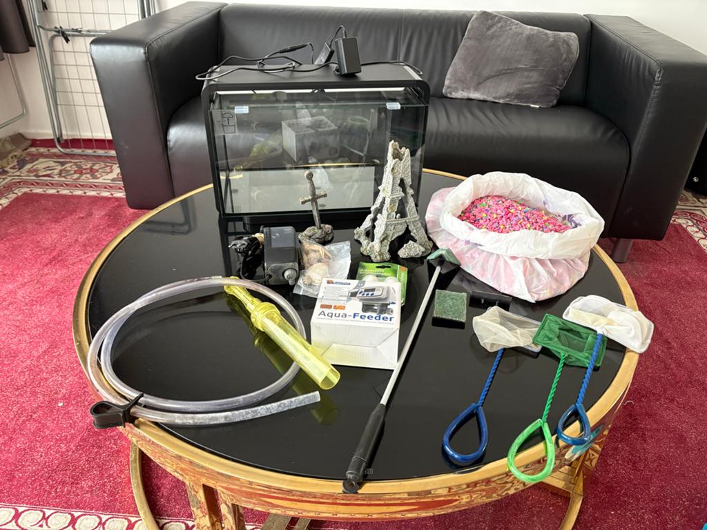 Mooi compleet aquarium inclusief veel accessoires 25 liter, Ophalen, Zo goed als nieuw, Rechthoekig, Minder dan 50 cm