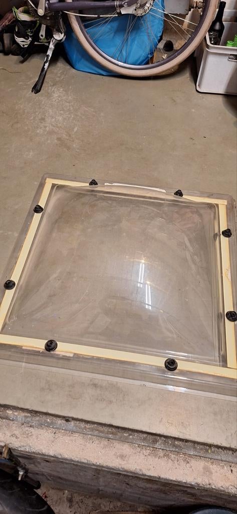 Lichtkoepel dubbelwandig 78x78 cm (2 stuks beschikbaar), Ophalen, Gebruikt, Minder dan 80 cm, Minder dan 80 cm