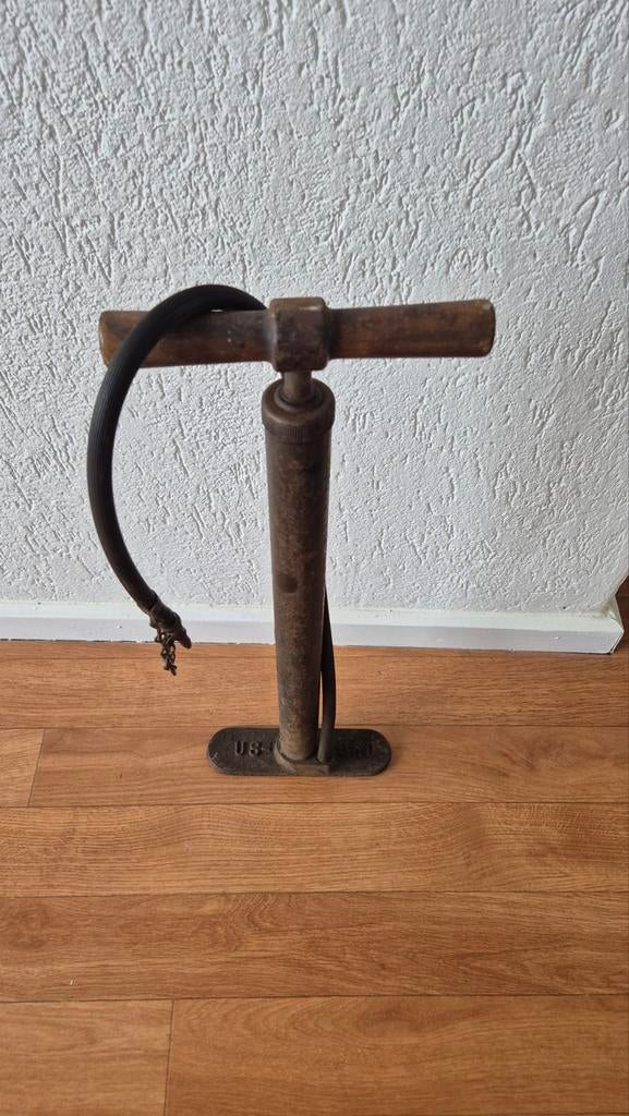 US tire pump Jeep willys MB ford GPW, Verzamelen, Ophalen of Verzenden, Amerika