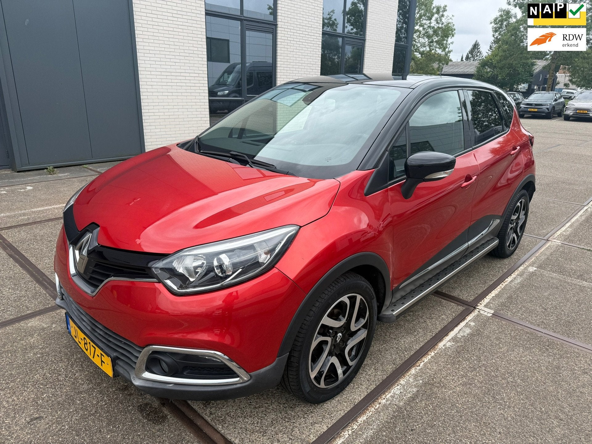 Renault Captur 0.9 TCe Dynamique / APK / AIRCO / NAP / BOEKJ, Auto's, Voorwielaandrijving, 898 cc, Gebruikt, Euro 6