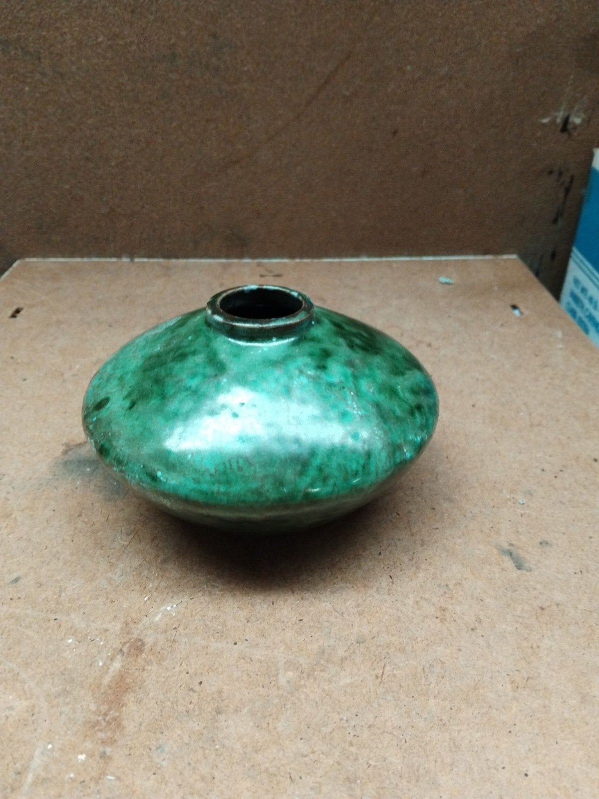 De Dolfijn ,  vaasje hg 8 cm br14 cm, Ophalen of Verzenden