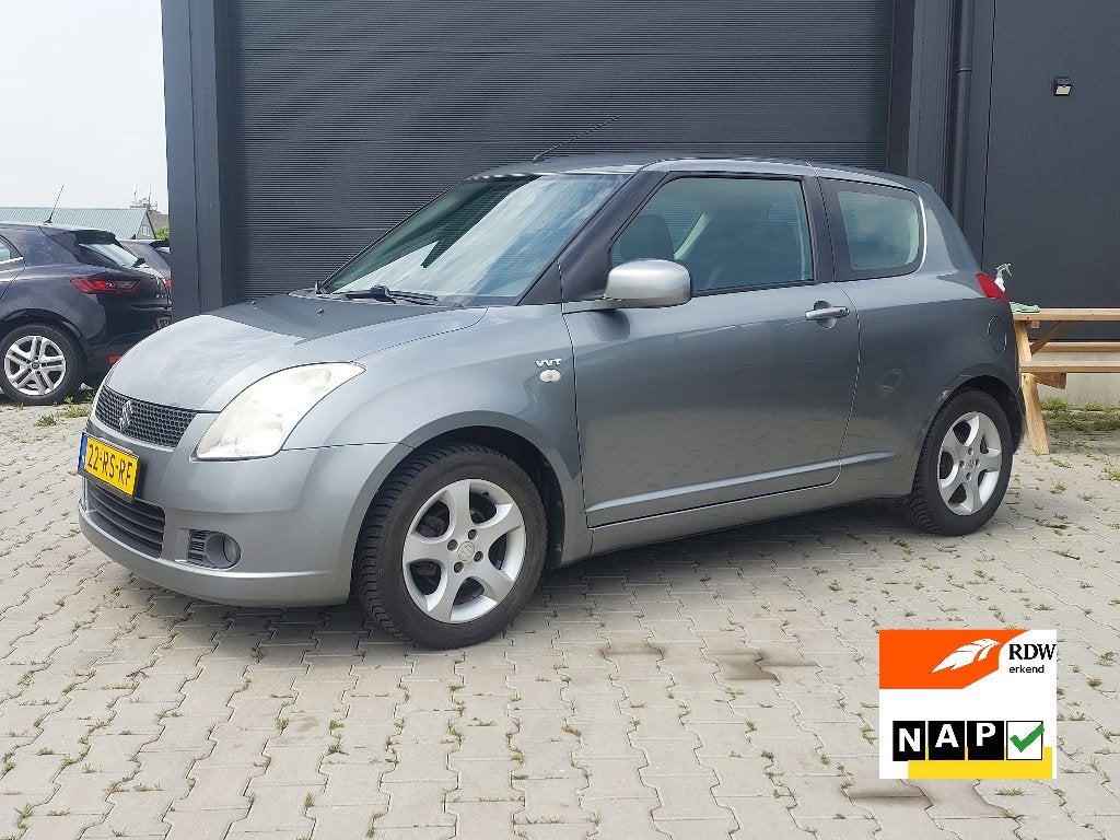 Suzuki Swift 1.5 3D 2005, 3e eig, airco, ZOMERKORTING!, Voorwielaandrijving, 40 €/maand, 4 cilinders, Sound system