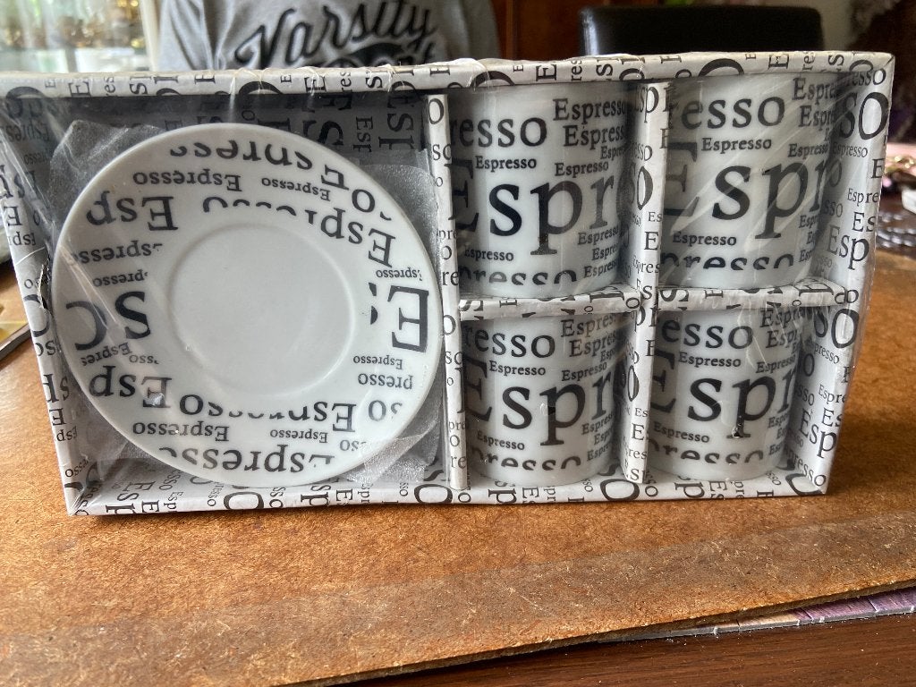 Nieuw in verpakking 4 Espresso kop en schotels, Ophalen