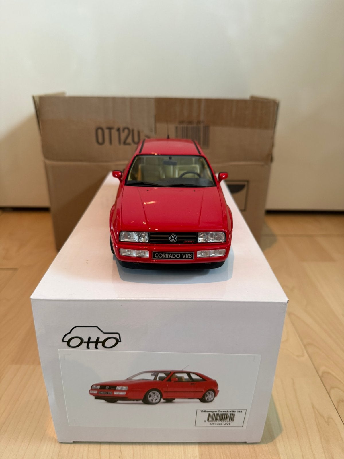 Volkswagen corrado vr6., Hobby en Vrije tijd, Modelauto's | 1:18, Ophalen of Verzenden, Nieuw, Auto, OttOMobile