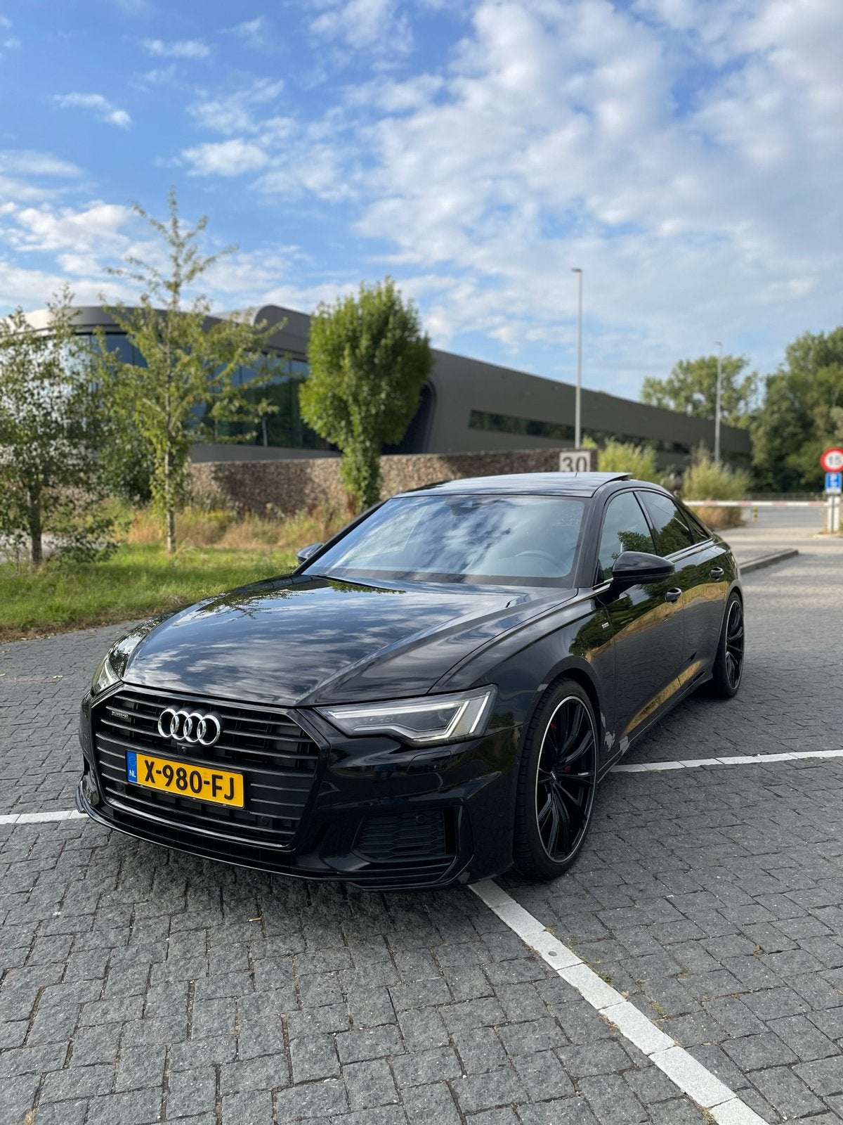 Audi A6 Limousine 55 TFSI e Quattro Competition | PANO | 21”, Auto's, Audi, Zwart, 4 cilinders, Zwart, Plug-in hybride