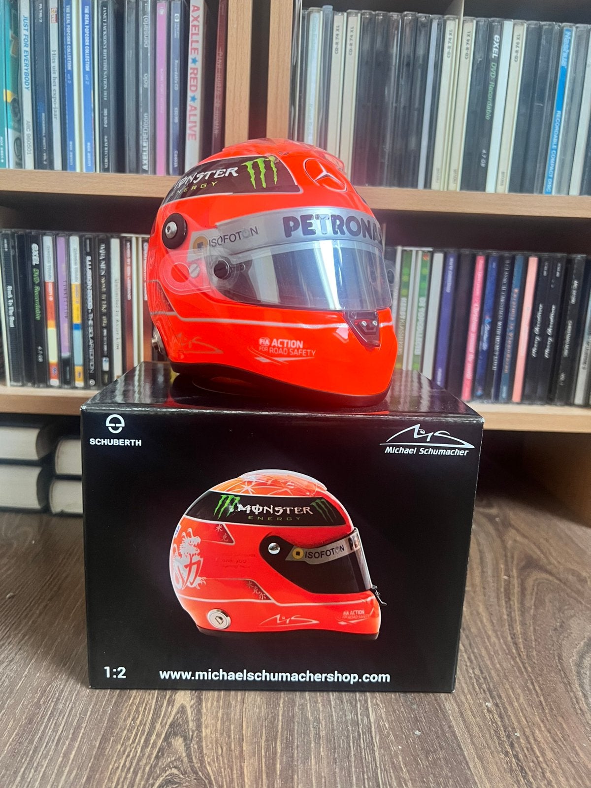 Michael Schumacher 2012 Brazilië 1/2 helm, Verzamelen, Ophalen of Verzenden, Zo goed als nieuw, Formule 1