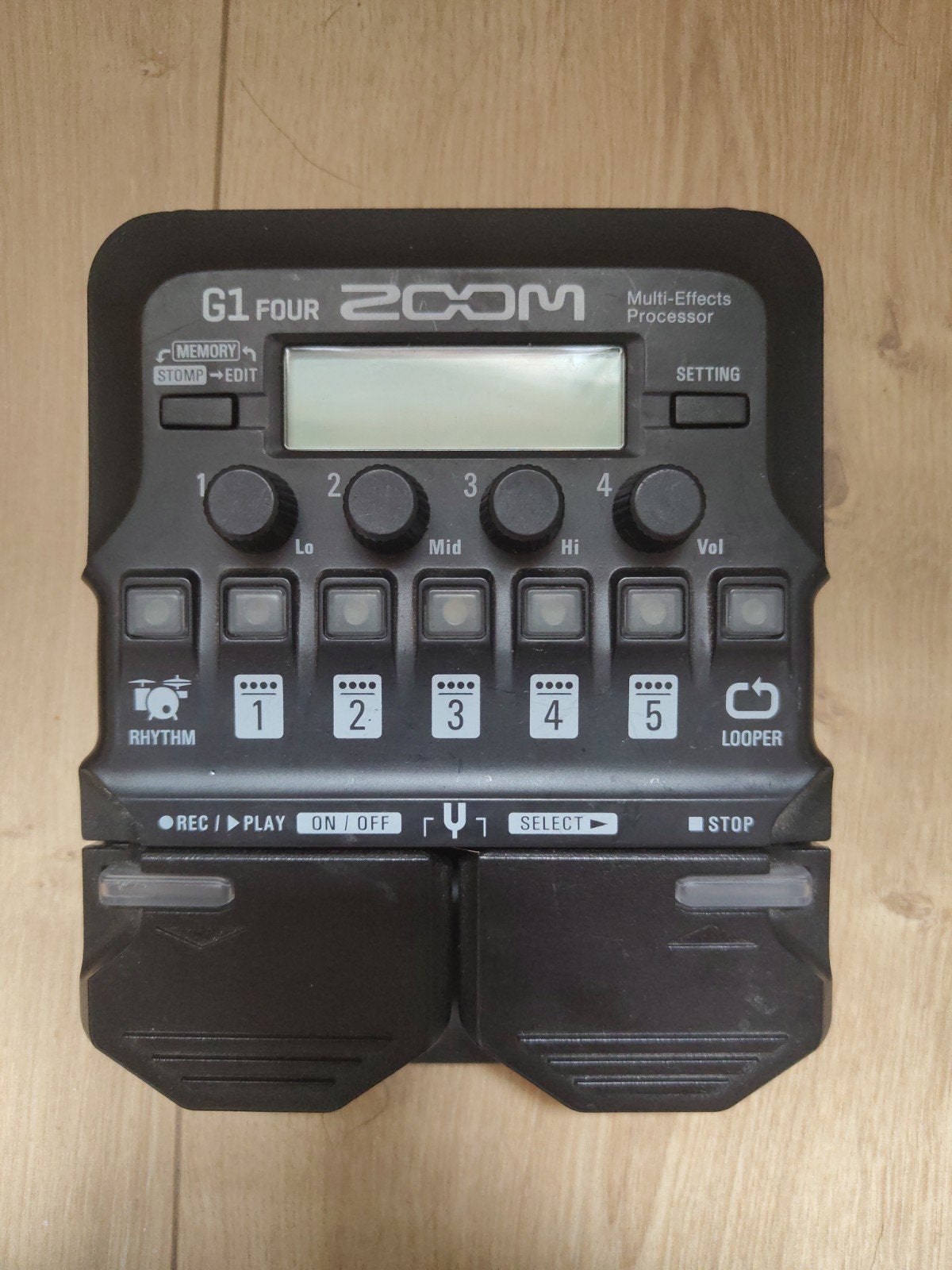 Zoom G1 FOUR Multi-Effect Processor Gitaarpedaal, Muziek en Instrumenten, Verzenden, Zo goed als nieuw, Delay of Echo