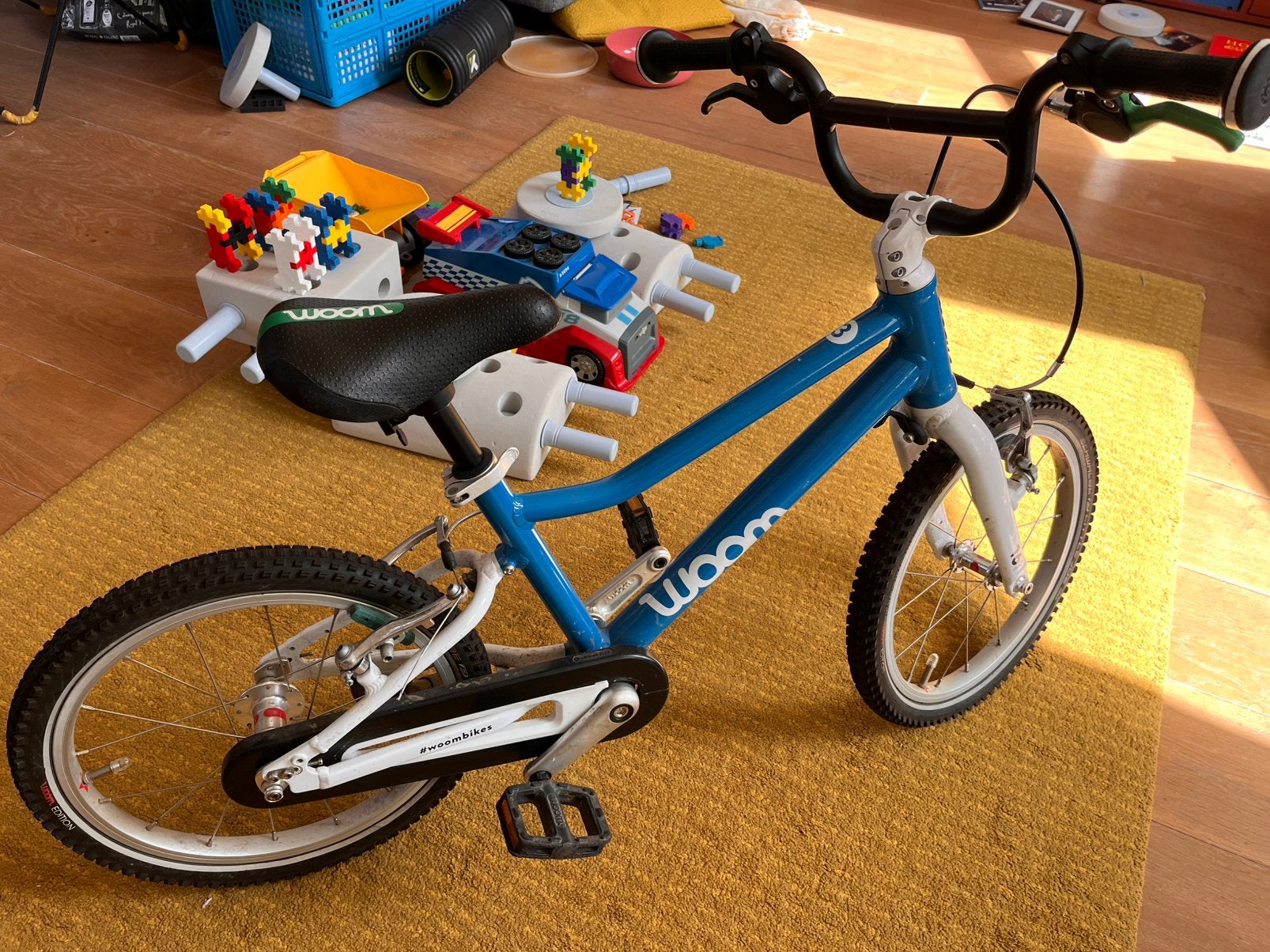Woom 3 (16 inch) met staander, Fietsen en Brommers, Ophalen, Zo goed als nieuw, 16 tot 20 inch