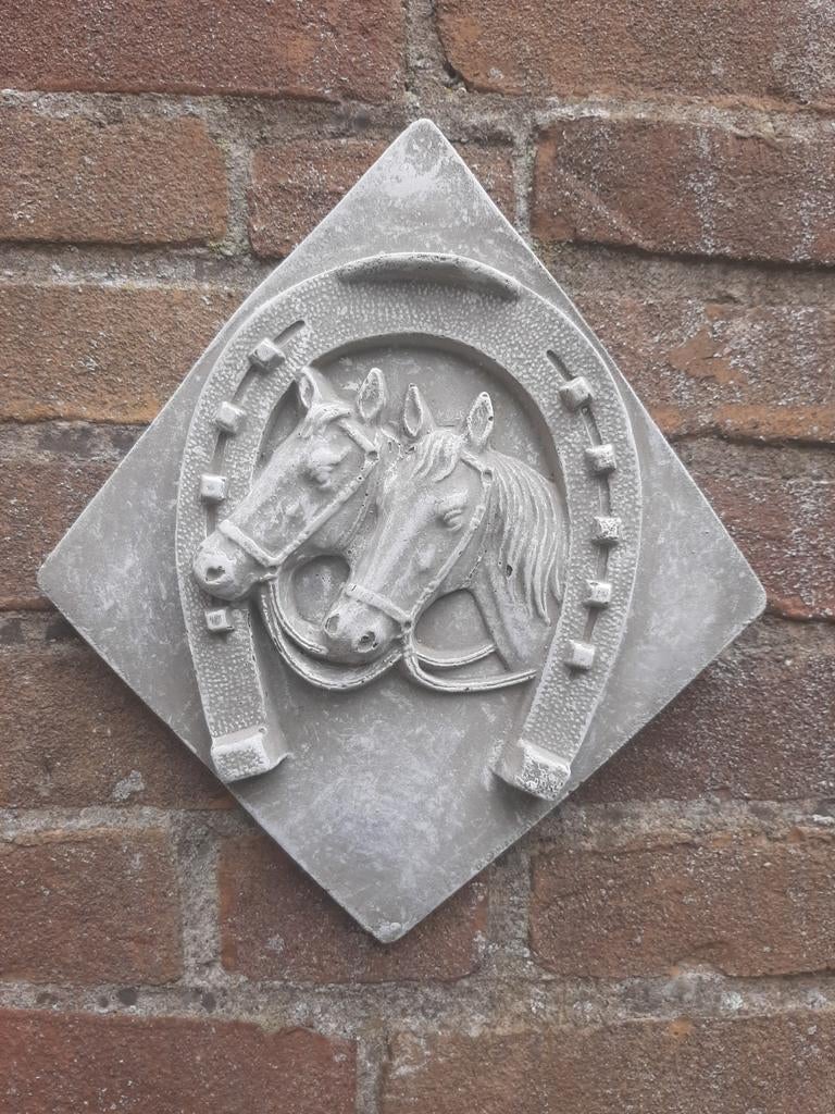 Paarden hoefijzer wanddecoratie betonnen beeld tuinbeeld, Ophalen of Verzenden, Nieuw