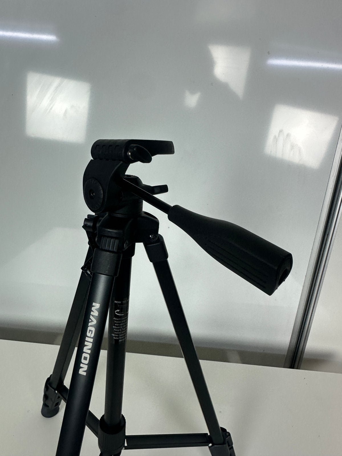 Maginon aluminium camerastatief met 3-weg statiefkop, Ophalen, Overige merken, Maginon, Driepoot