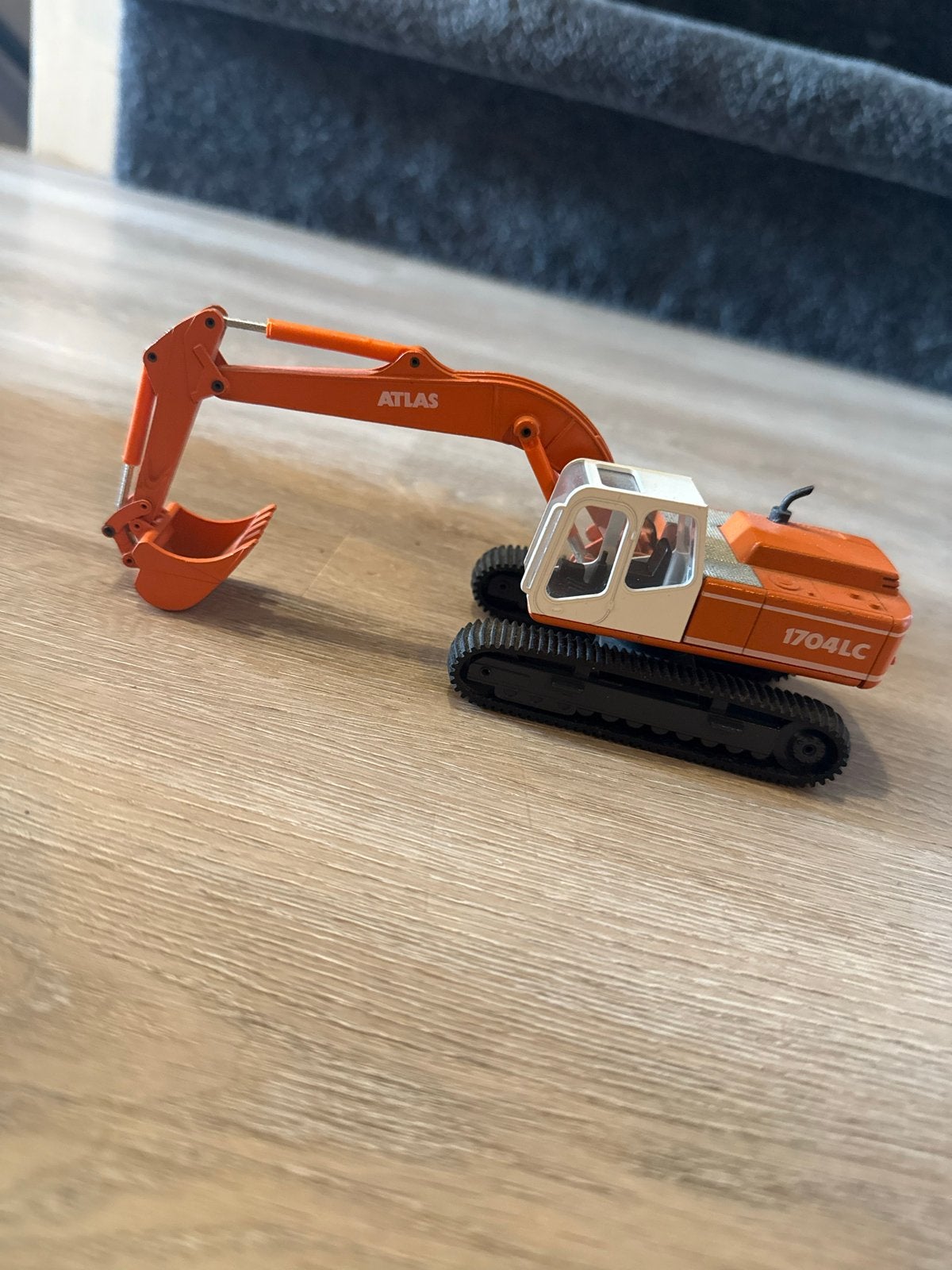 Atlas 1704LC Graafmachine Model - Oranje, Ophalen of Verzenden, Gebruikt, Overige typen, Overige merken