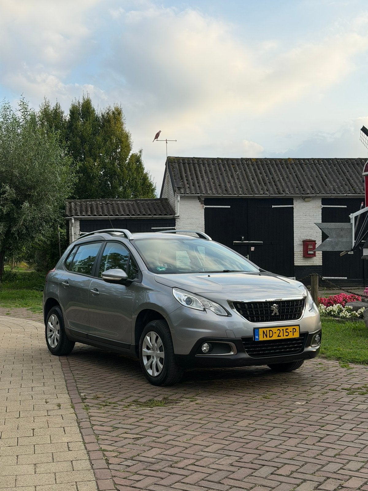 Nette Peugeot 2008 – Van opa en oma – Nieuwe distributieriem, Voorwielaandrijving, 1199 cc, Origineel Nederlands, Handgeschakeld