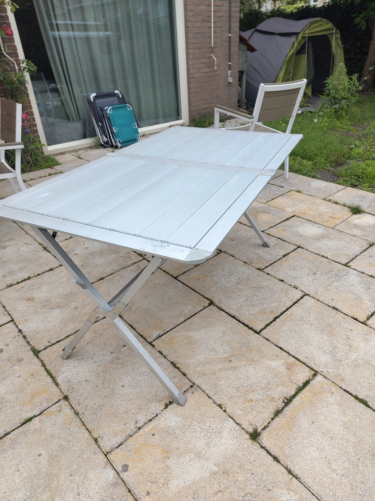grote aluminium campingtafel, Caravans en Kamperen, Kampeermeubelen, Ophalen, Gebruikt, Campingtafel