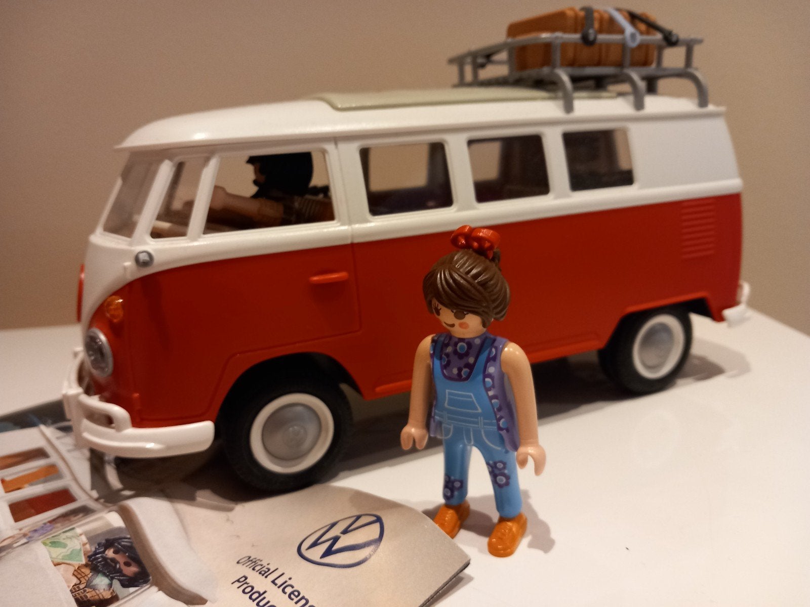 Playmobil Volkswagen T1 Camperbus met figuur en accessoires, Kinderen en Baby's, Speelgoed | Playmobil, Ophalen of Verzenden, Gebruikt